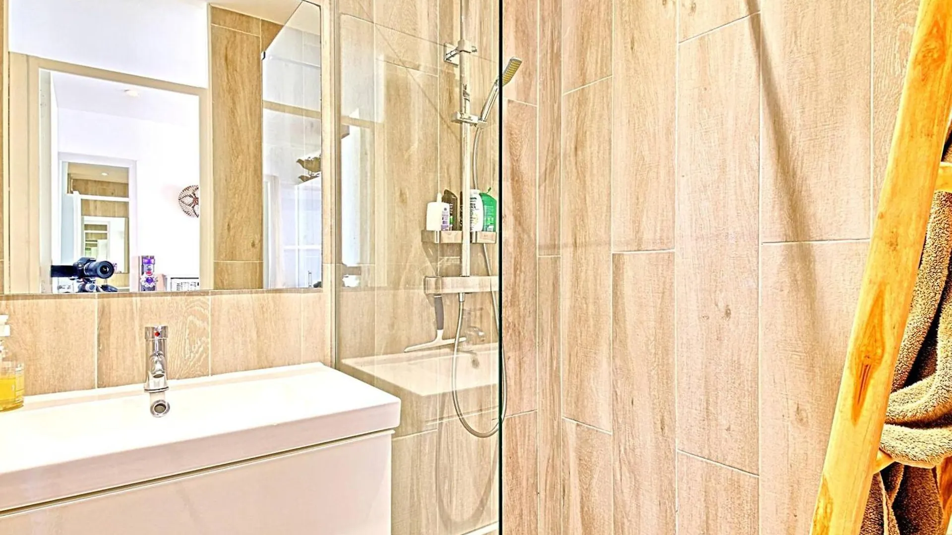 아파트 Studio Face Plage Avec Terrasse, Climatisation Et Parking - Fr-1-734-33 그랜드케이스 생마르탱/신트마르턴