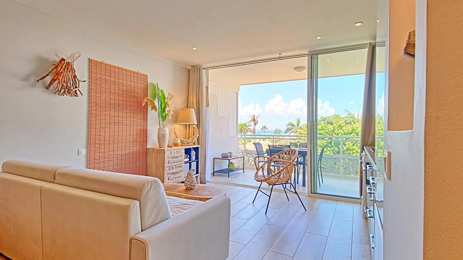 Studio Face Plage Avec Terrasse, Climatisation Et Parking - Fr-1-734-33 그랜드케이스 0*,  생마르탱/신트마르턴