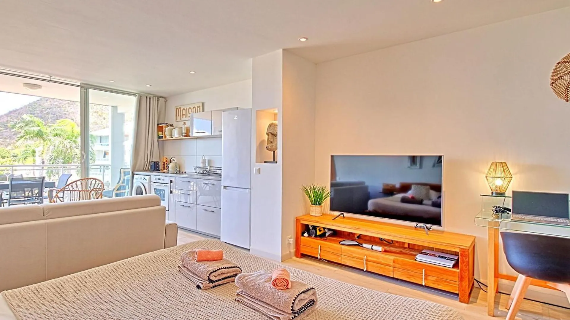 Studio Face Plage Avec Terrasse, Climatisation Et Parking - Fr-1-734-33 그랜드케이스 아파트